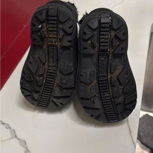 Sorel size 5 toddler